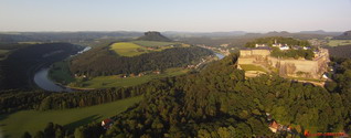 Panoramatický pohled na Königstein a česko-saské Švýcarsko